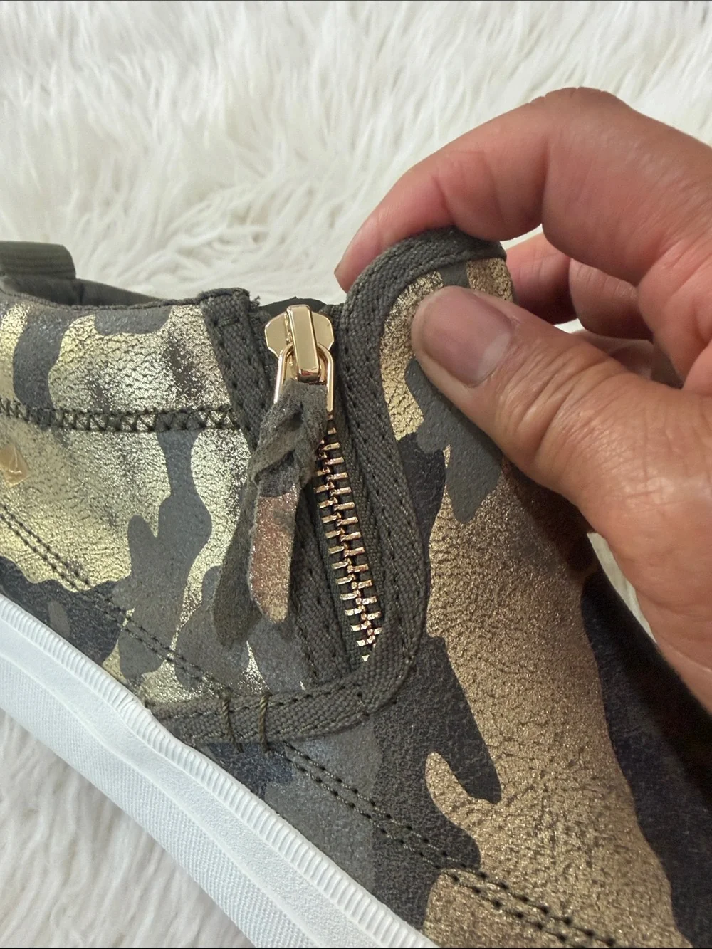 Sperry Camouflage Gold and Olive Slip-On Flats Size 7.5 NWOT